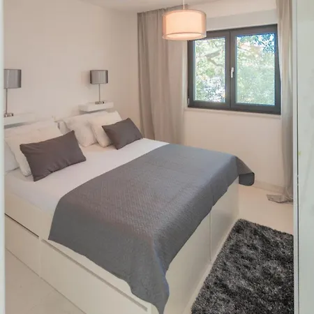 Villa The Boat For 6 2 Near With Sea View & Infinity Pool At Balcony