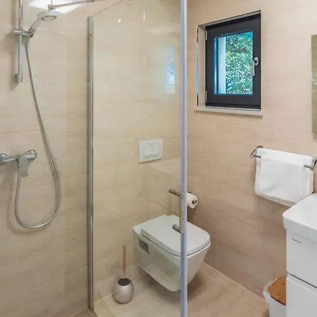 Villa The Boat For 6 2 Near With Sea View & Infinity Pool At Balcony *