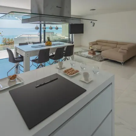 Villa The Boat For 6 2 Near With Sea View & Infinity Pool At Balcony *