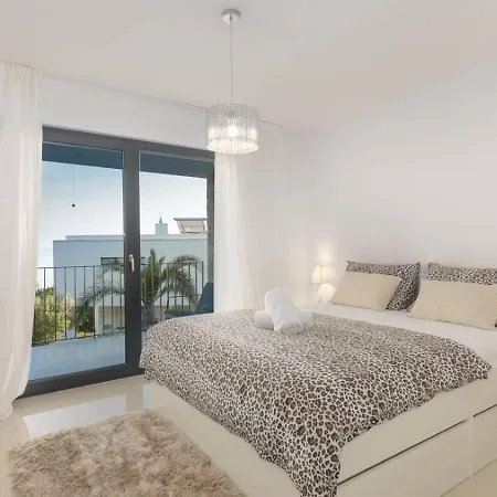 Villa The Boat For 6 2 Near With Sea View & Infinity Pool At Balcony Opatija