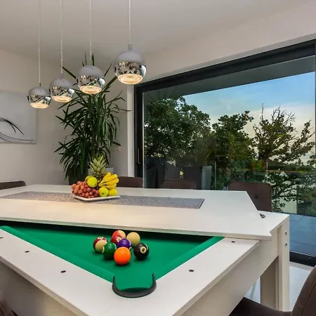 The Boat For 6 2 Near With Sea View & Infinity Pool At Balcony Villa *