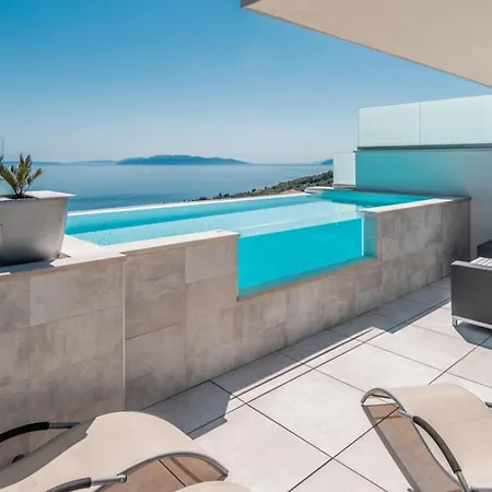 Villa The Boat For 6 2 Near With Sea View & Infinity Pool At Balcony *